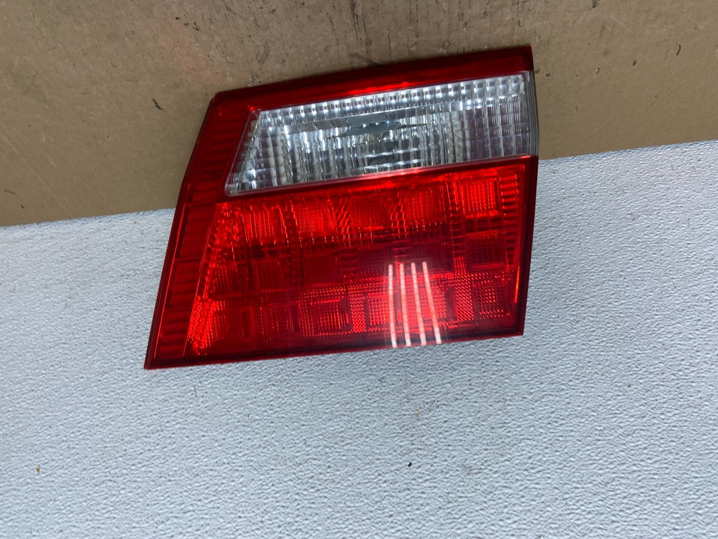 2005 2006 2007 Honda Odyssey Inner Right Passenger RH Tail Light AC7371 DW0