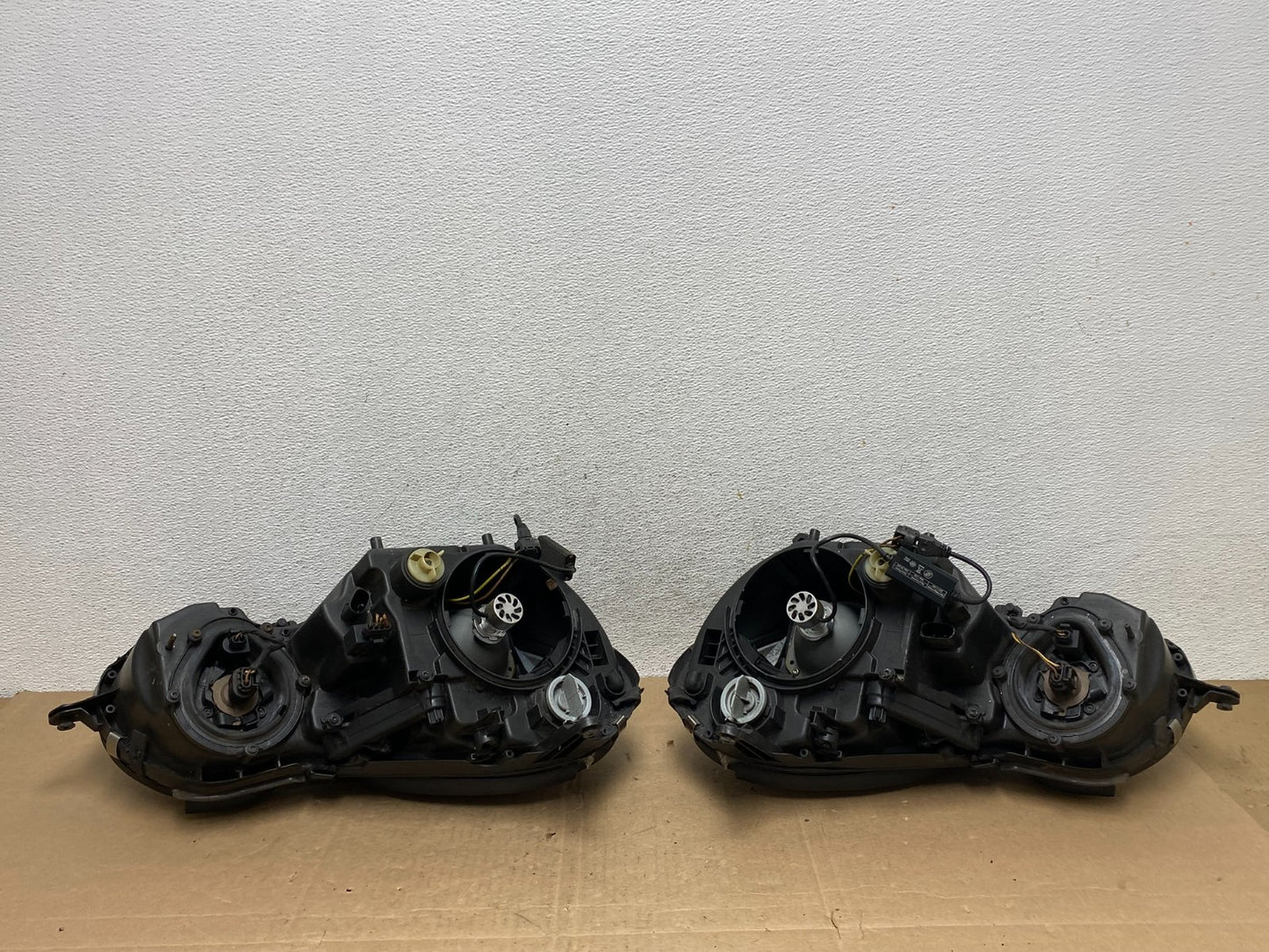 2003-2006 Mercedes E E320 E350 Left+Right Side Halogen Headlights AE5017 DW6