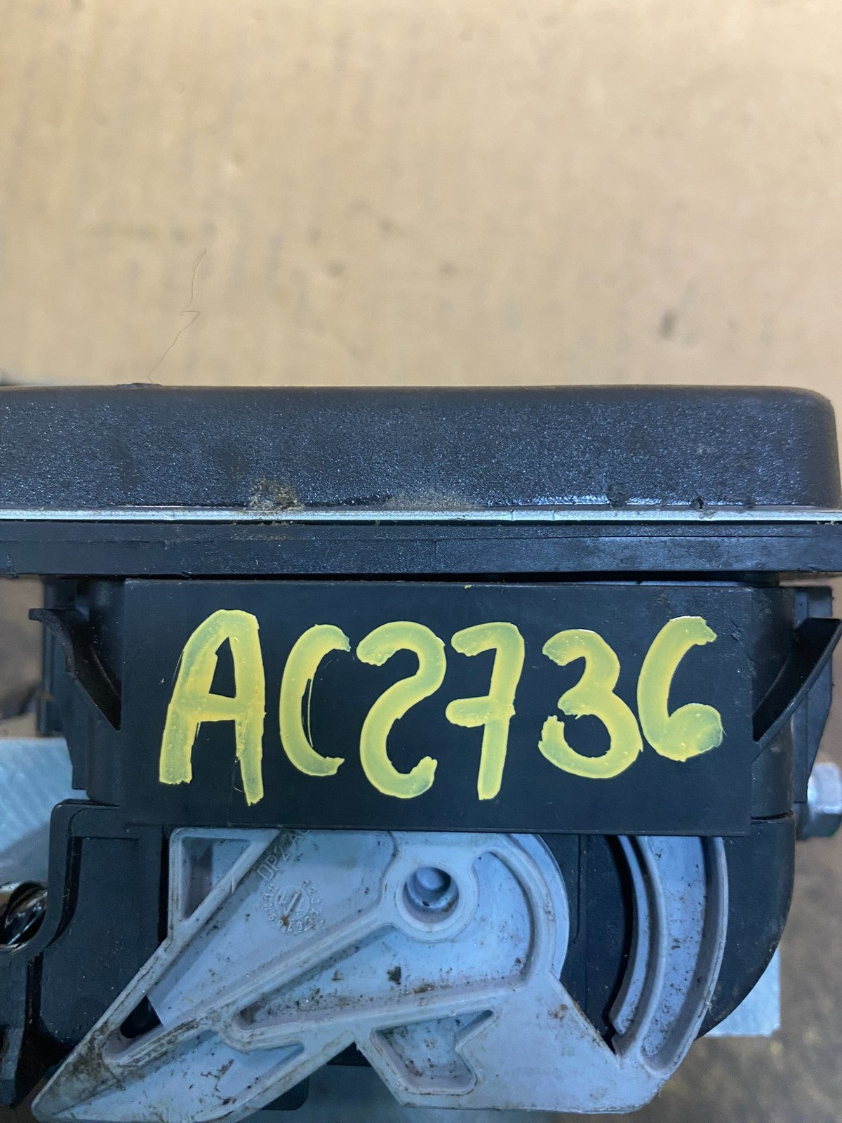2010 to 2013  Land Rover LR4 Anti Lock Brake Pump Abs Modulator ac2736 DG7
