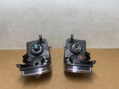 2002 to 2005 Dodge Ram Left+Right Side Halogen Headlights X5331 DW11