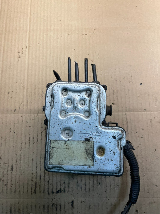 2004-2006 Chevrolet Express ABS Pump Control OEM 13567115 Module X8567 DG0