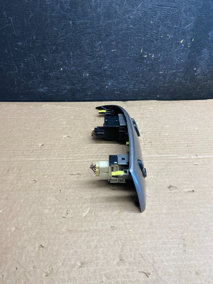 2004 to 2010 Toyota Sienna Left Side Climate Switches Bezel Trim AF2532 DG2