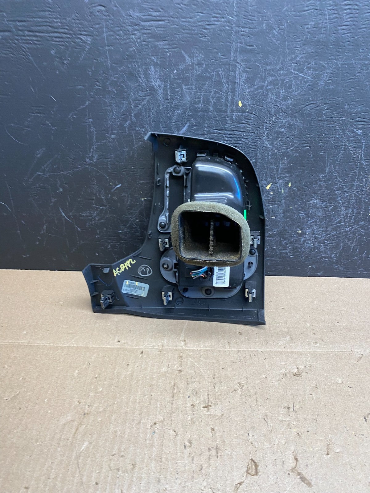 2007 to 2014 Silverado Front Left Driver Headlight Switch Air Vent AC6492 DG3
