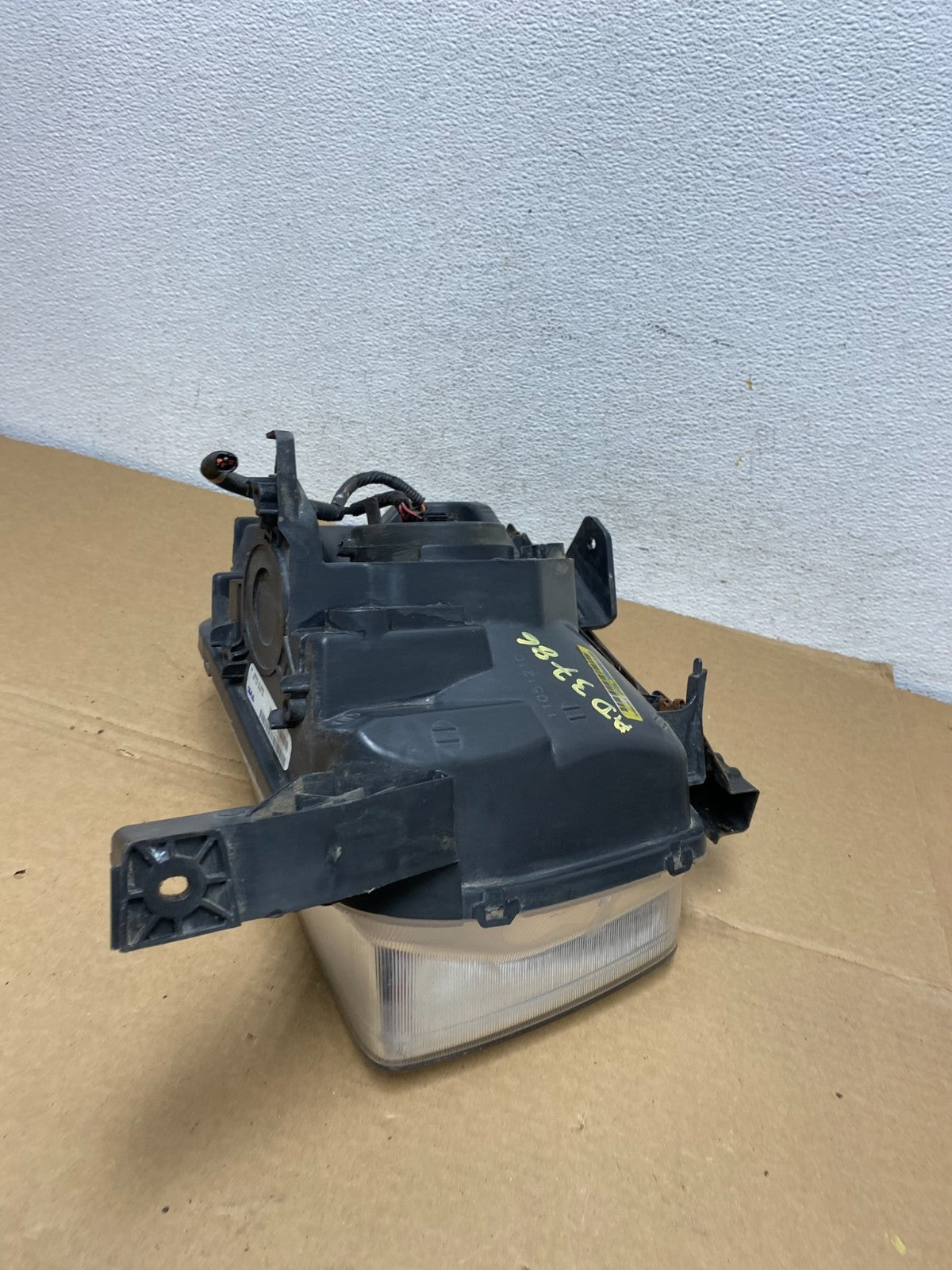2003 to 2006 Honda Element Left Driver Lh Side Headlight TYC AD3786 DW9