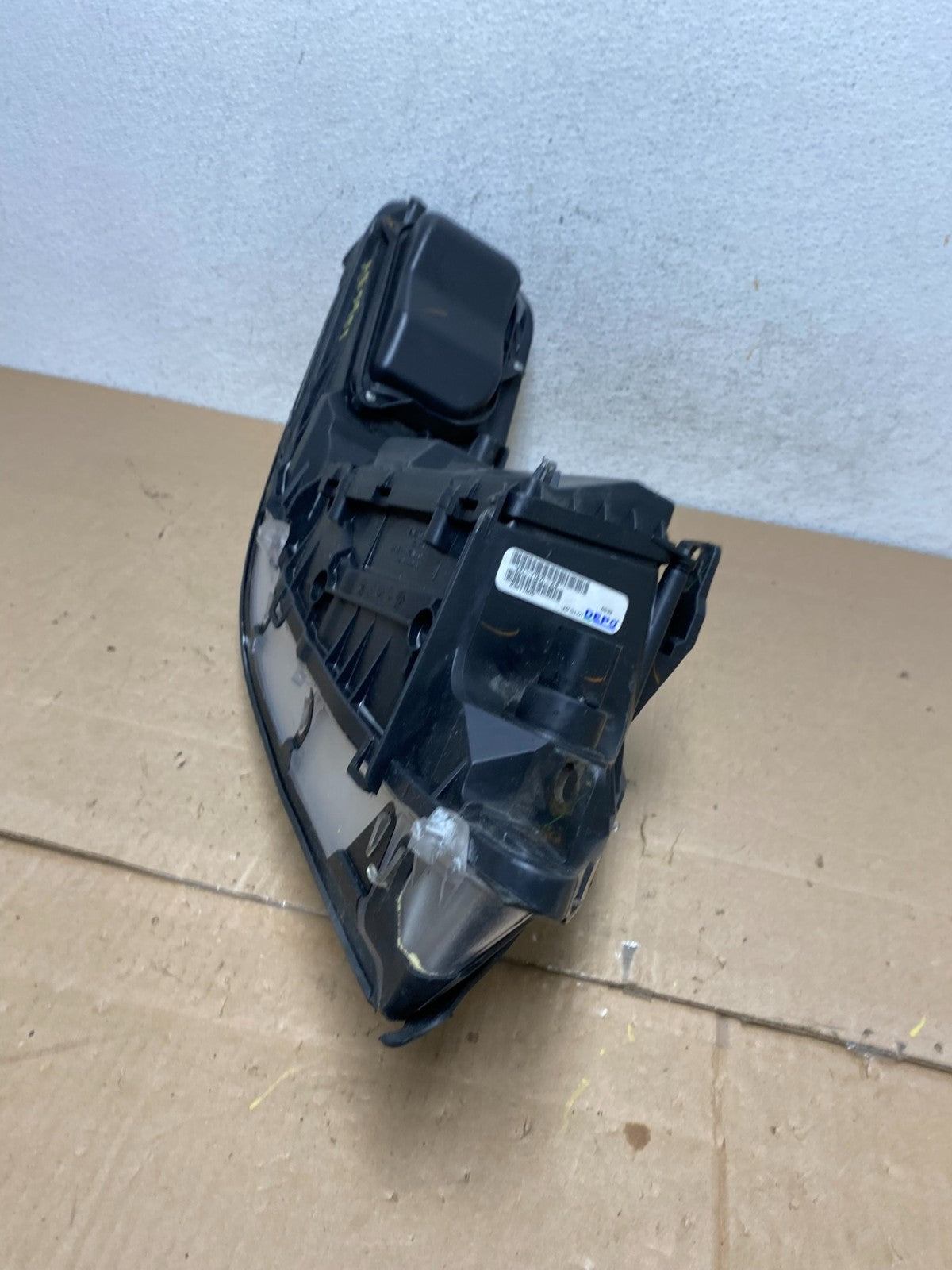 2005 to 2011 Lincoln Town Car Left Driver LH Side Headlight DEPO AE5981 DW6