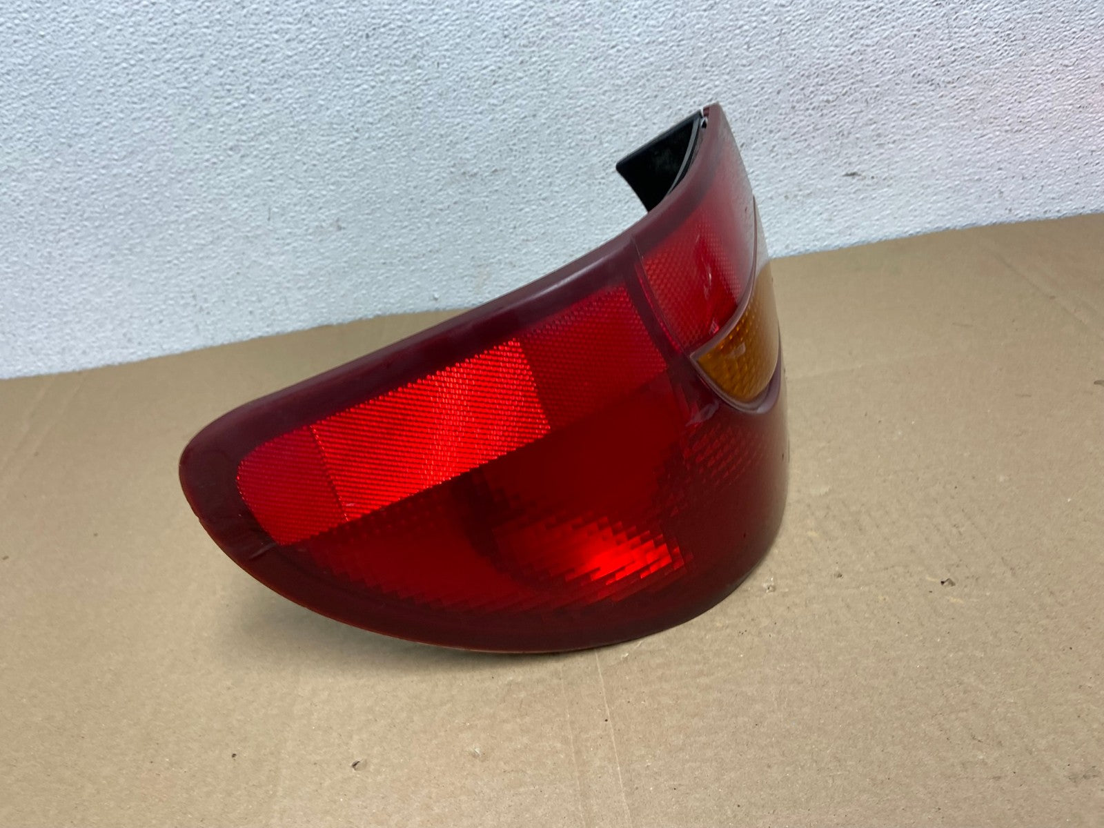 2000-2002 Saturn SL S-Series Left Driver LH Side Tail Light DEPO AC3758 LK2
