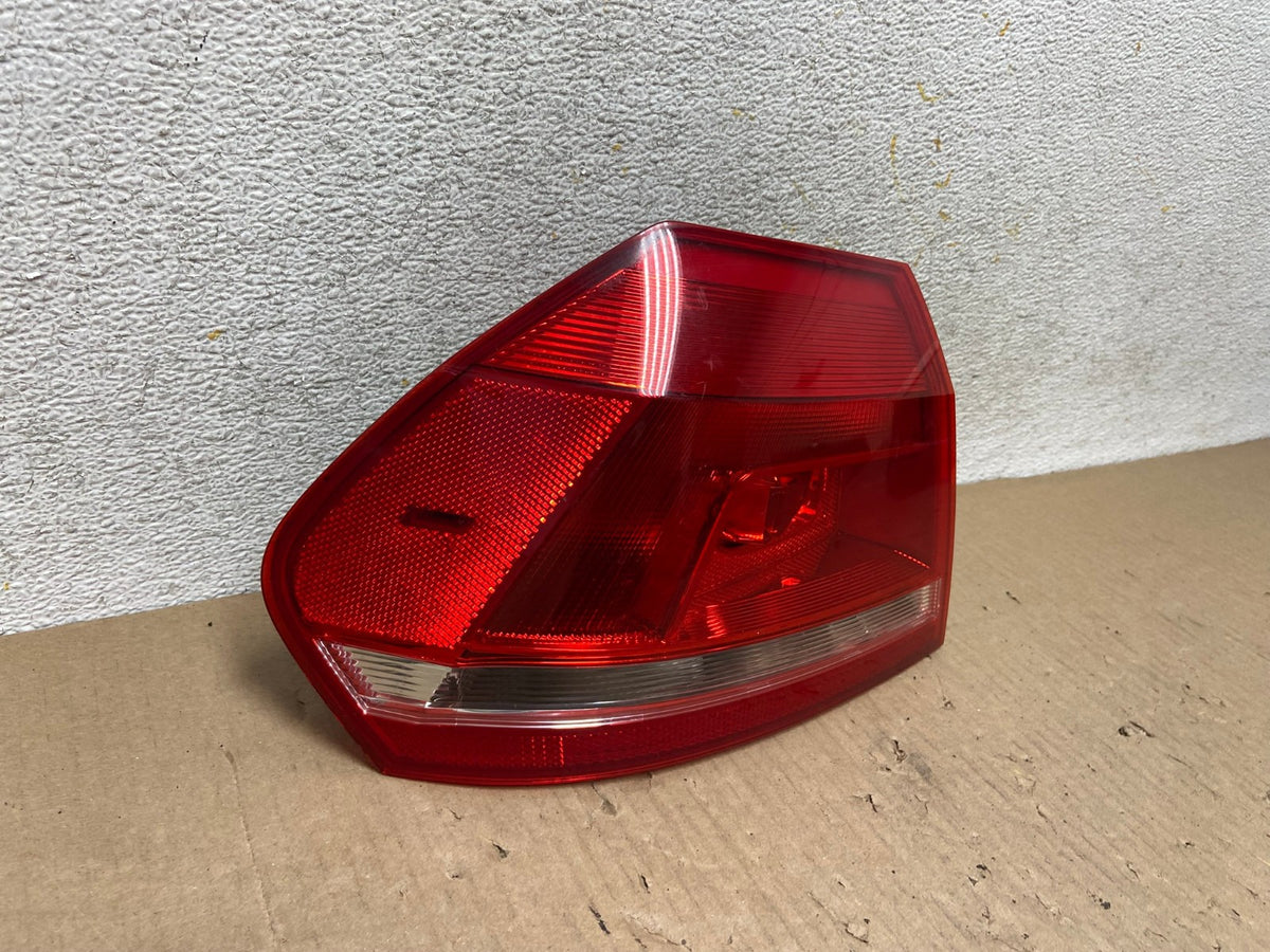 2012 to 2015 Volkswagen Passat Left Driver Lh Side Tail light AH5857 LK1
