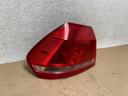 2012 to 2015 Volkswagen Passat Left Driver Lh Side Tail light AH5857 LK1
