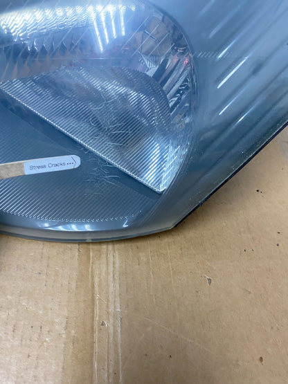 2000 to 2002 Ford Focus Left+Right Set Halogen Headlights AE0607 DW4
