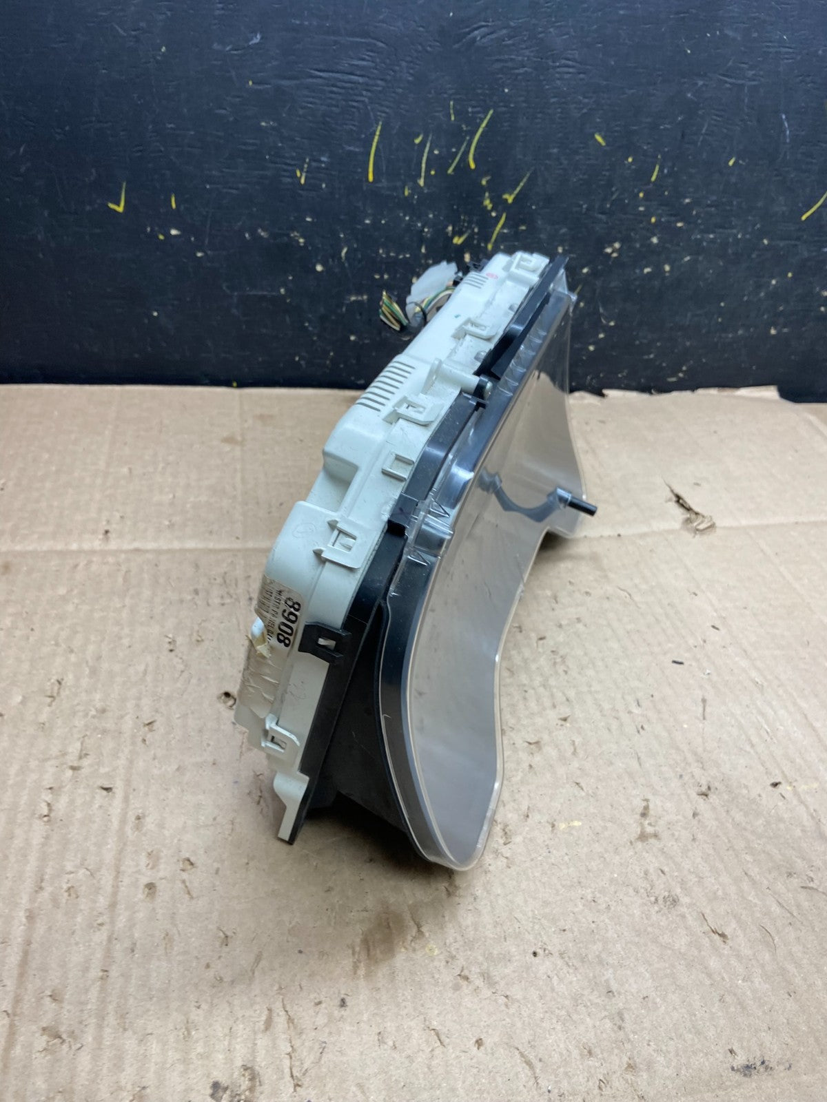 2009 to 2011 Ford E150 E250 E350 VAN Gauge Speedometer Cluster y5269 DG2