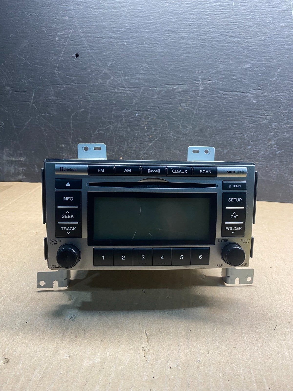2010 to 2012 Hyundai Santa Fe AM/FM Radio CD Player AE7889 DG0