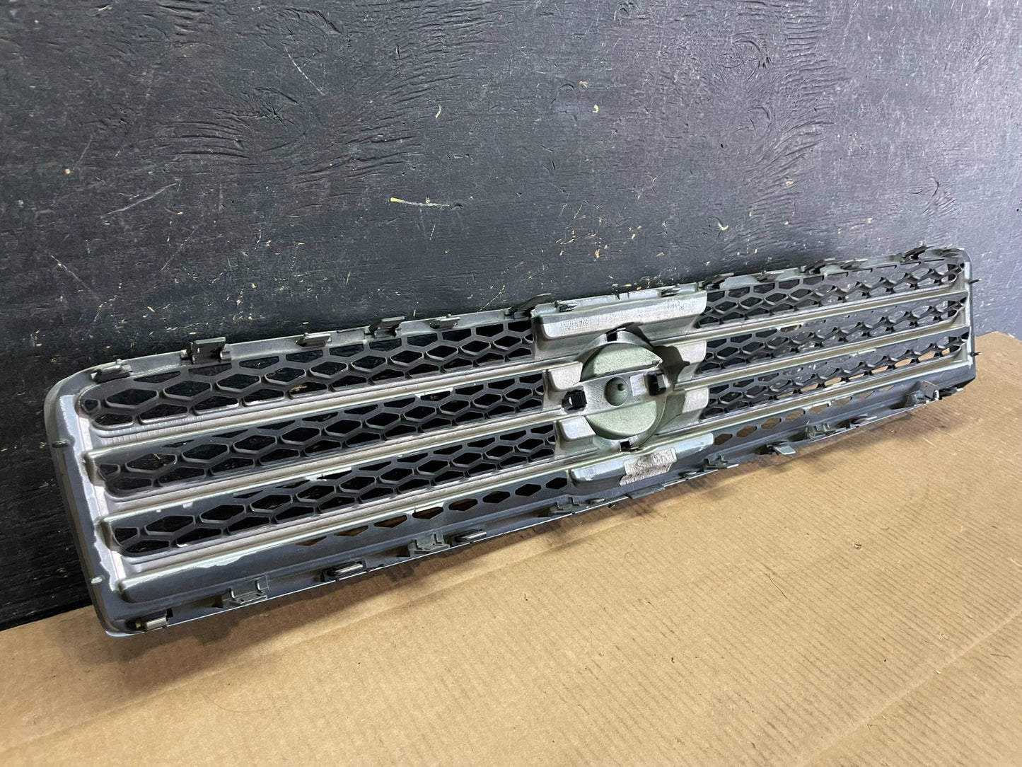 2009 to 2011 Nissan Maxima Front Upper Grill Grille Oem aa9185 DG6