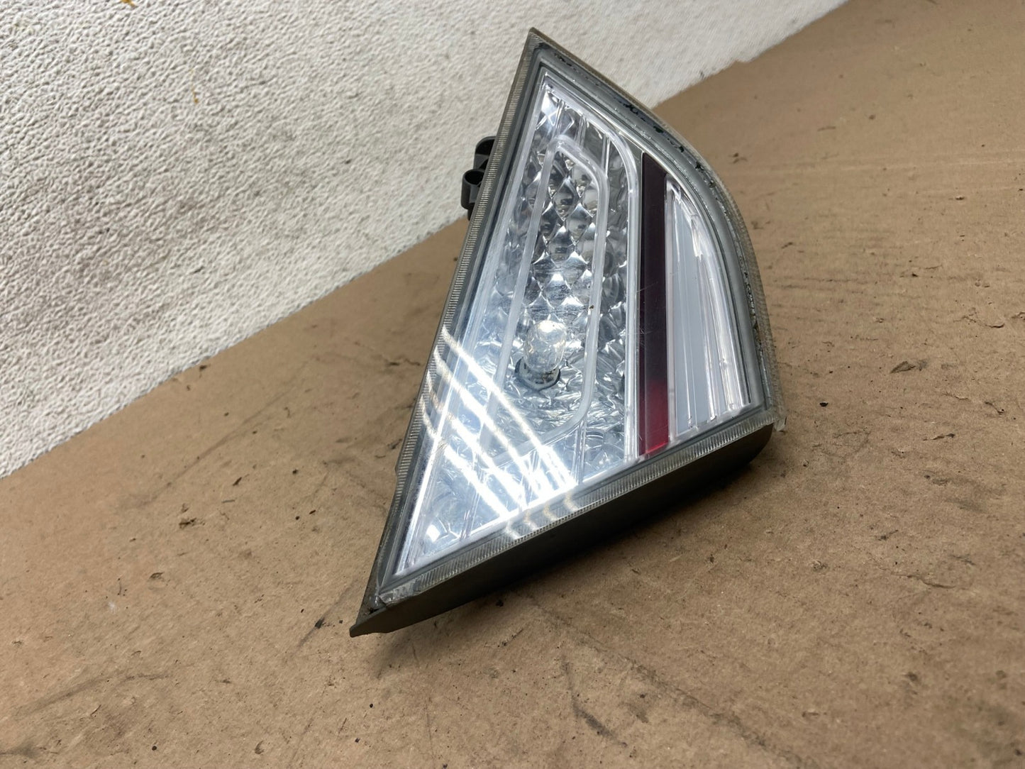 2011 - 2015 Hyundai Sonata Hybrid Left Driver Lh Inner Tail Light AG4875 LK2