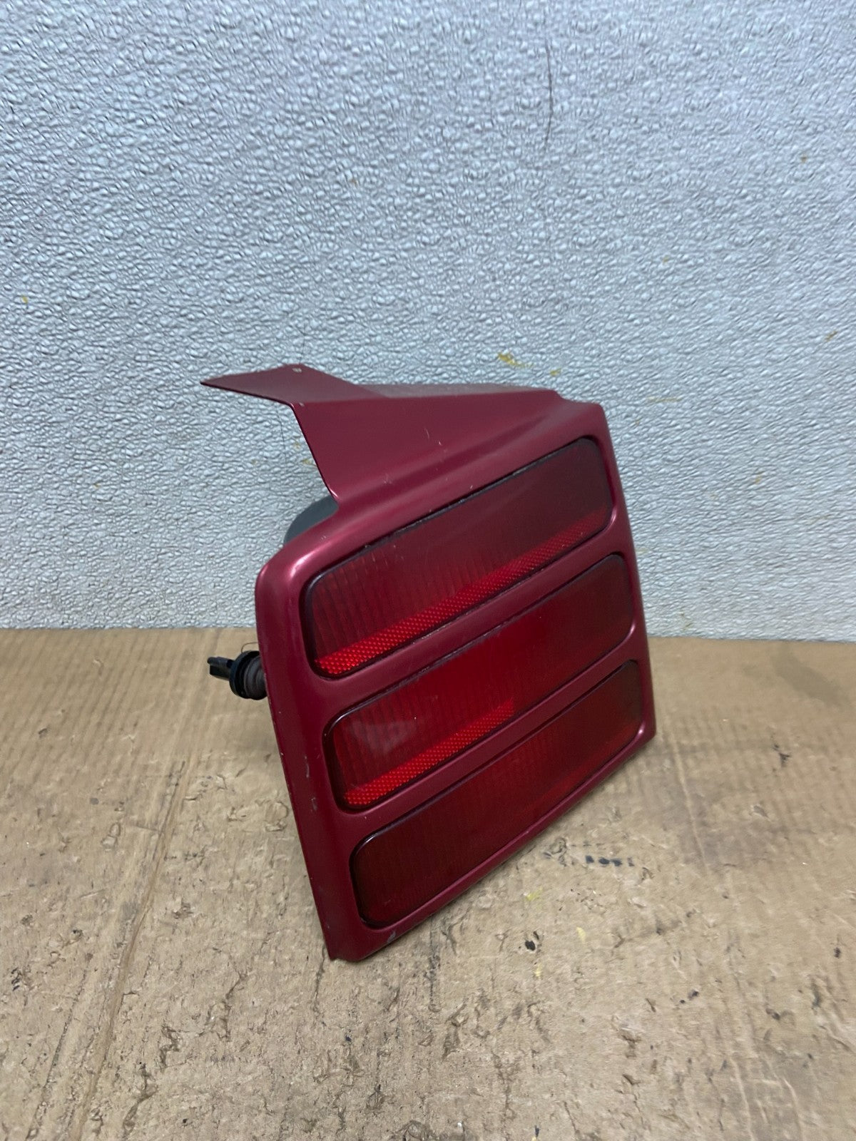 1991-1996 Oldsmobile Cutlass Ciera Left Driver LH Side Tail Light OEM AA8293 DG2