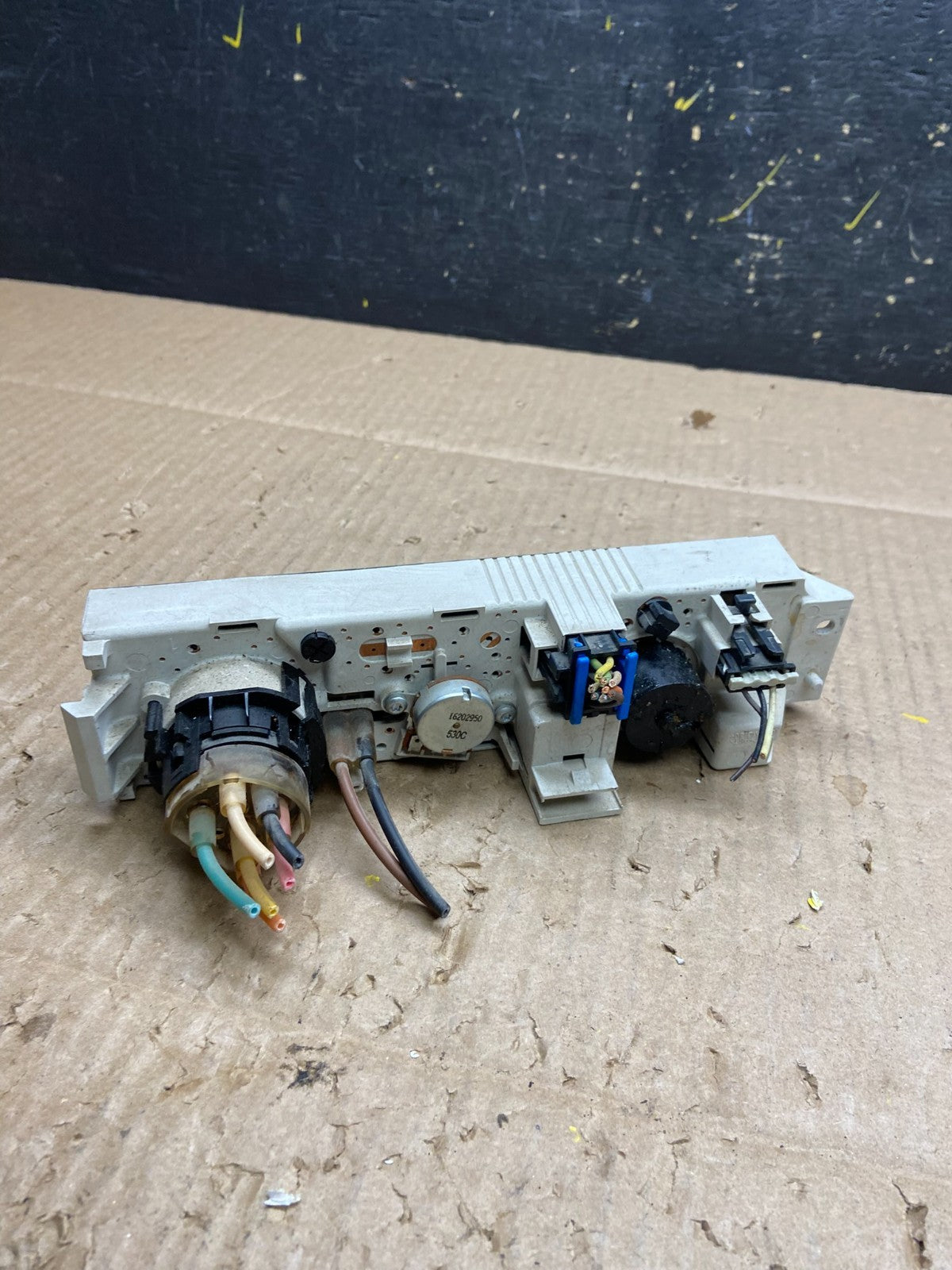 2001 - 2007 GMC Chevrolet Express 1500 Climate Control A/C V1403 DG4