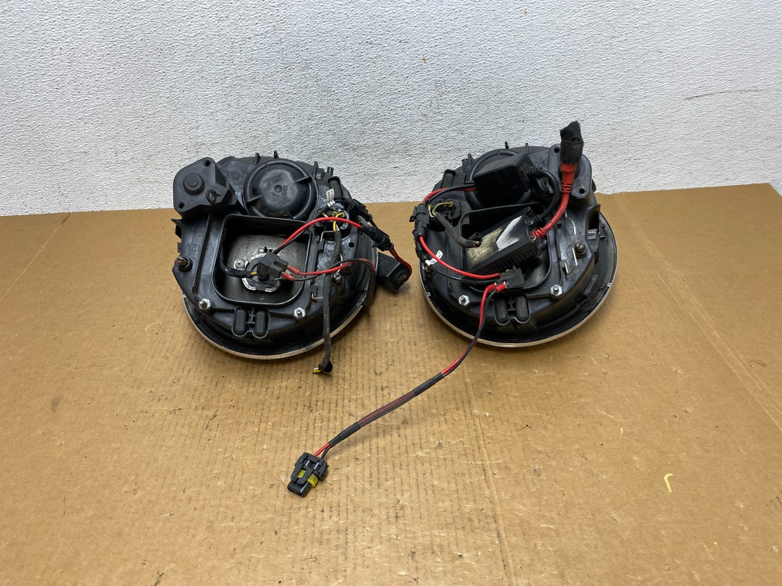 2005 to 2008 Mini Cooper Left+Right Set Side Headlights Halogen AE0511 DG12