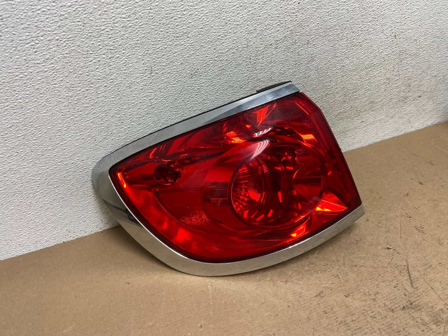 2008 to 2012 Buick Enclave Left Driver Side Lh Tail Light AF5132 LK2