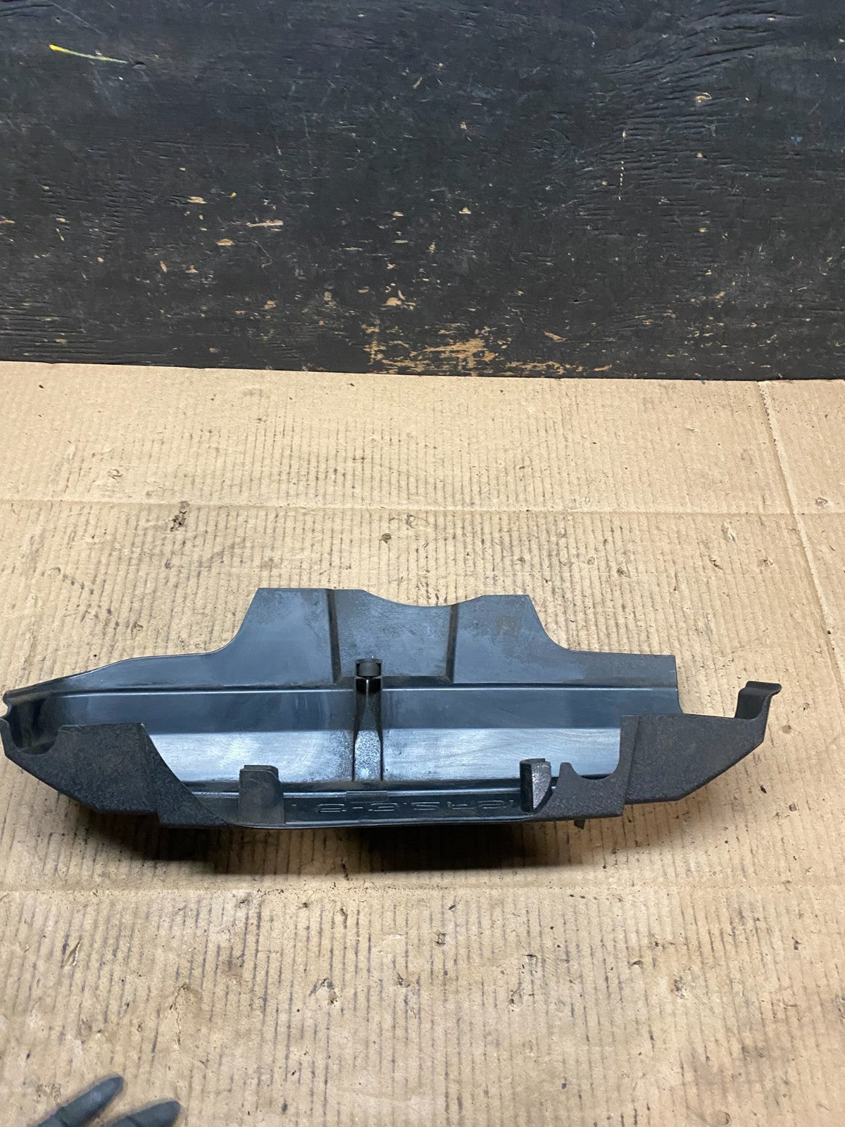 2006 to 2008 Audi A6 3.2L Engine Motor Cover t6627 DG5