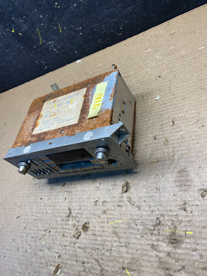 1986 Chrysler Lebaron AM FM Cassette Radio OEM S8842 DG1