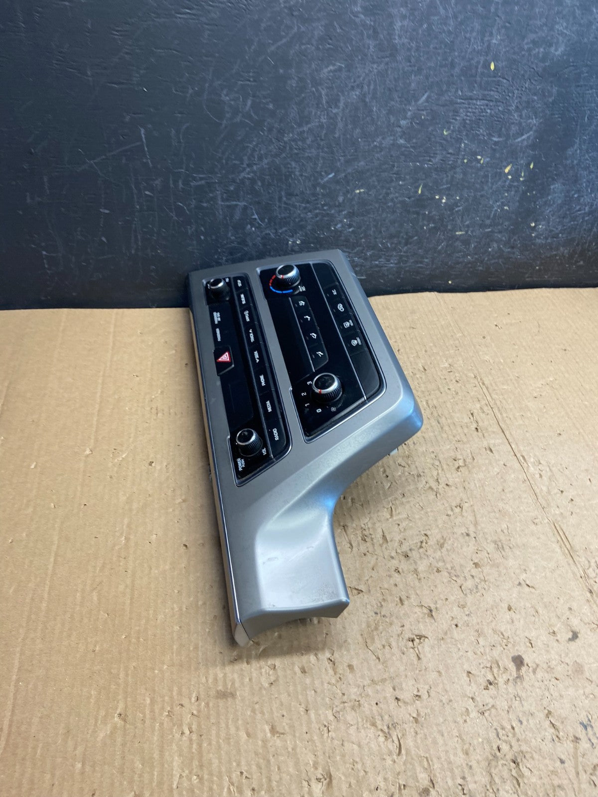 2015 to 2017 Hyundai Sonata Ac Heater Climate Control AE4180 DG1