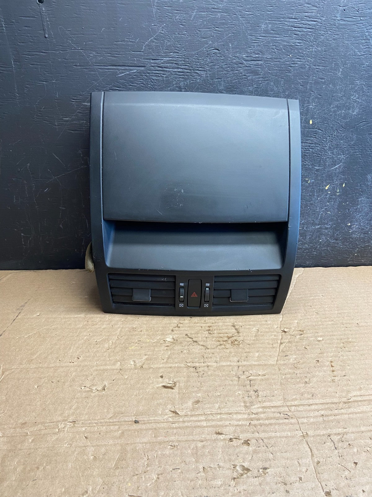 2009 to 2012 Mazda 6 Center Console Dash Dual Air Vent AF2192 DG0