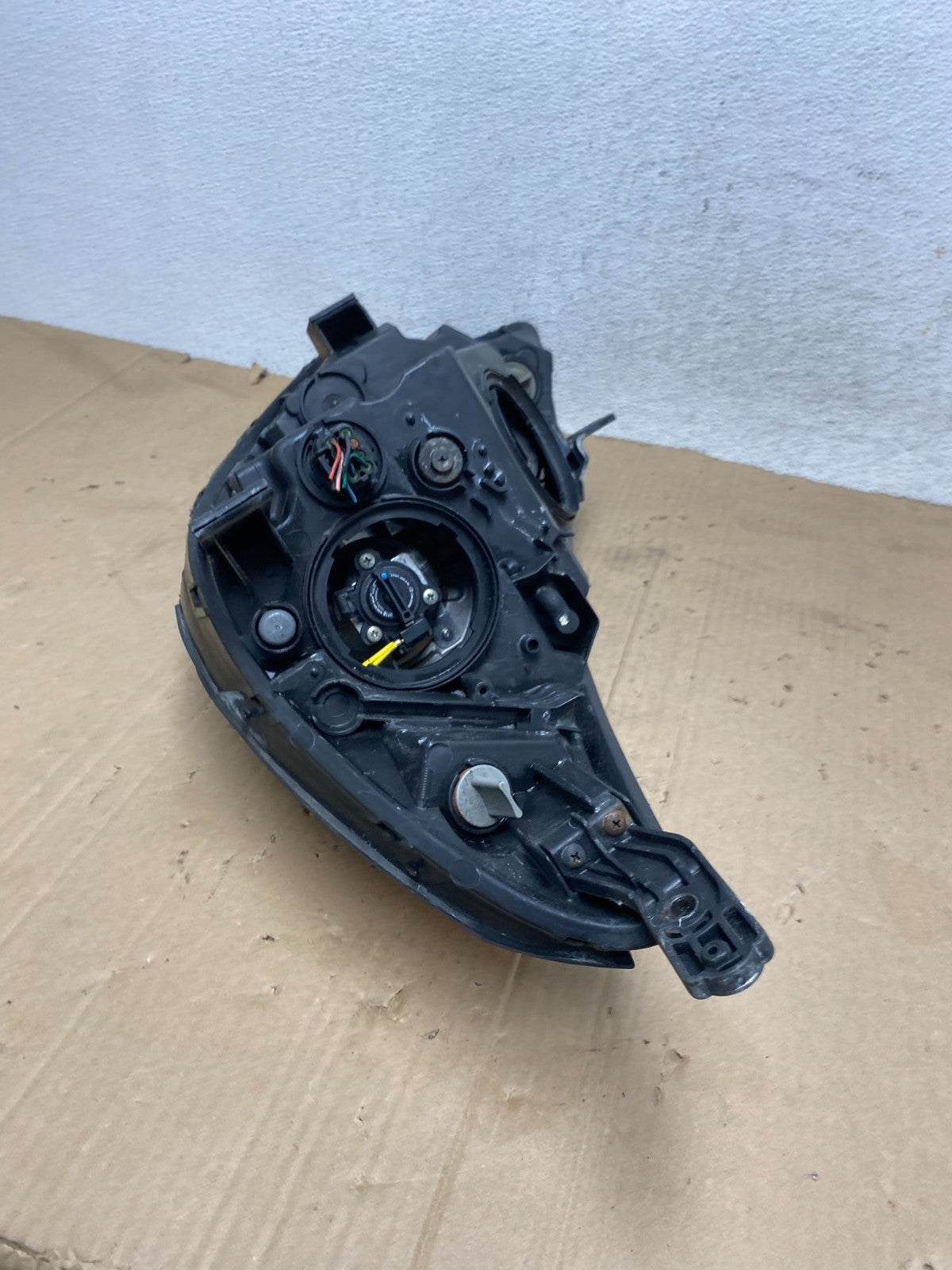 2012-2017 Kia Rio Hatchback Right Passenger LED Projector Headlight AE9225 DG7