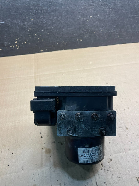 2002-2005 Mercedes W203 C230 CLK500 ABS Anti Lock Brake Pump Module w6641 DG0