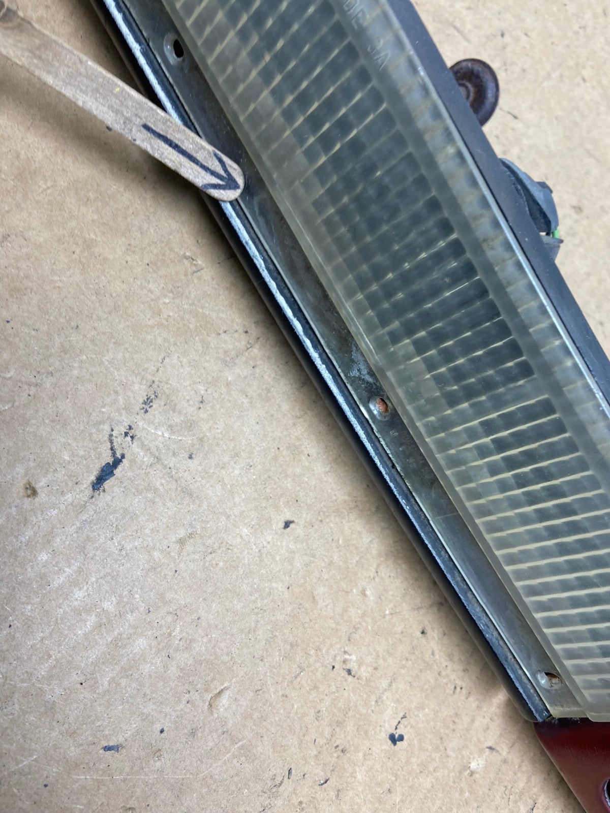 1991-1996 Oldsmobile Cutlass Ciera Right Passsenger Tail Light AE3206 LK4