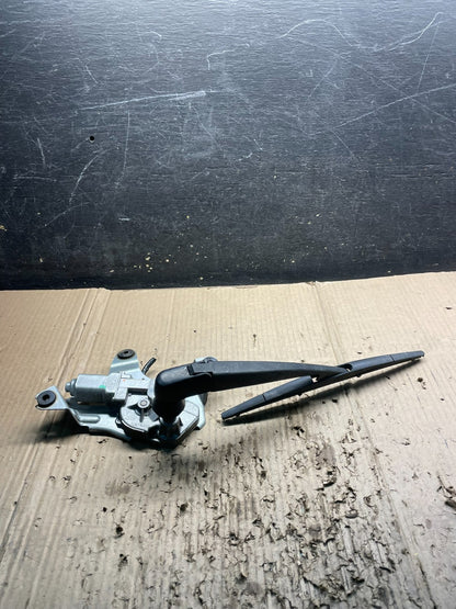 2011 to 2017 Nissan Quest Rear Wiper Motor X4007 PS3