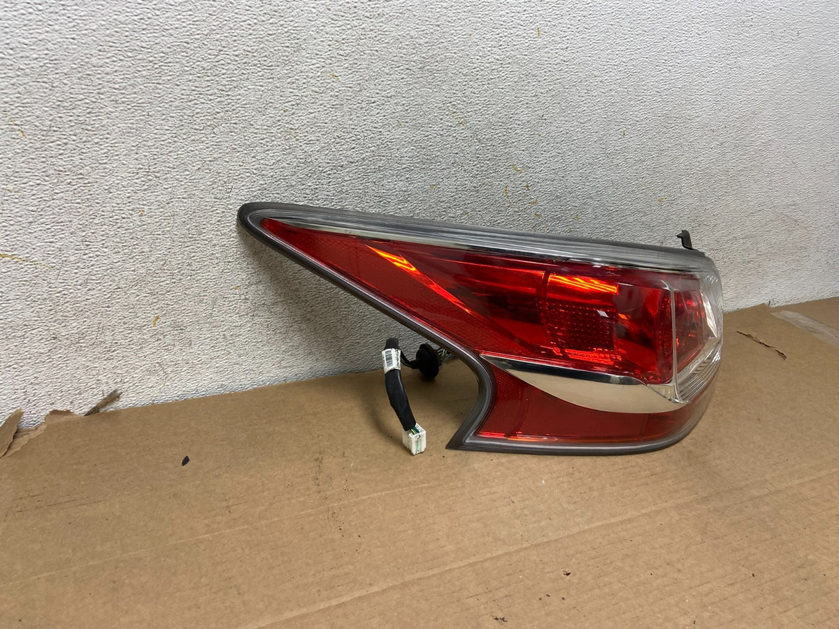 2013 2014 2015 Nissan Altima Left Driver LH Side Tail Light AH3117 DW1