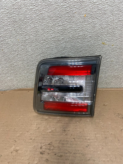 2013 to 2016 GMC Acadia Right Passenger RH Side Inner Tail Light AB0098 LK0