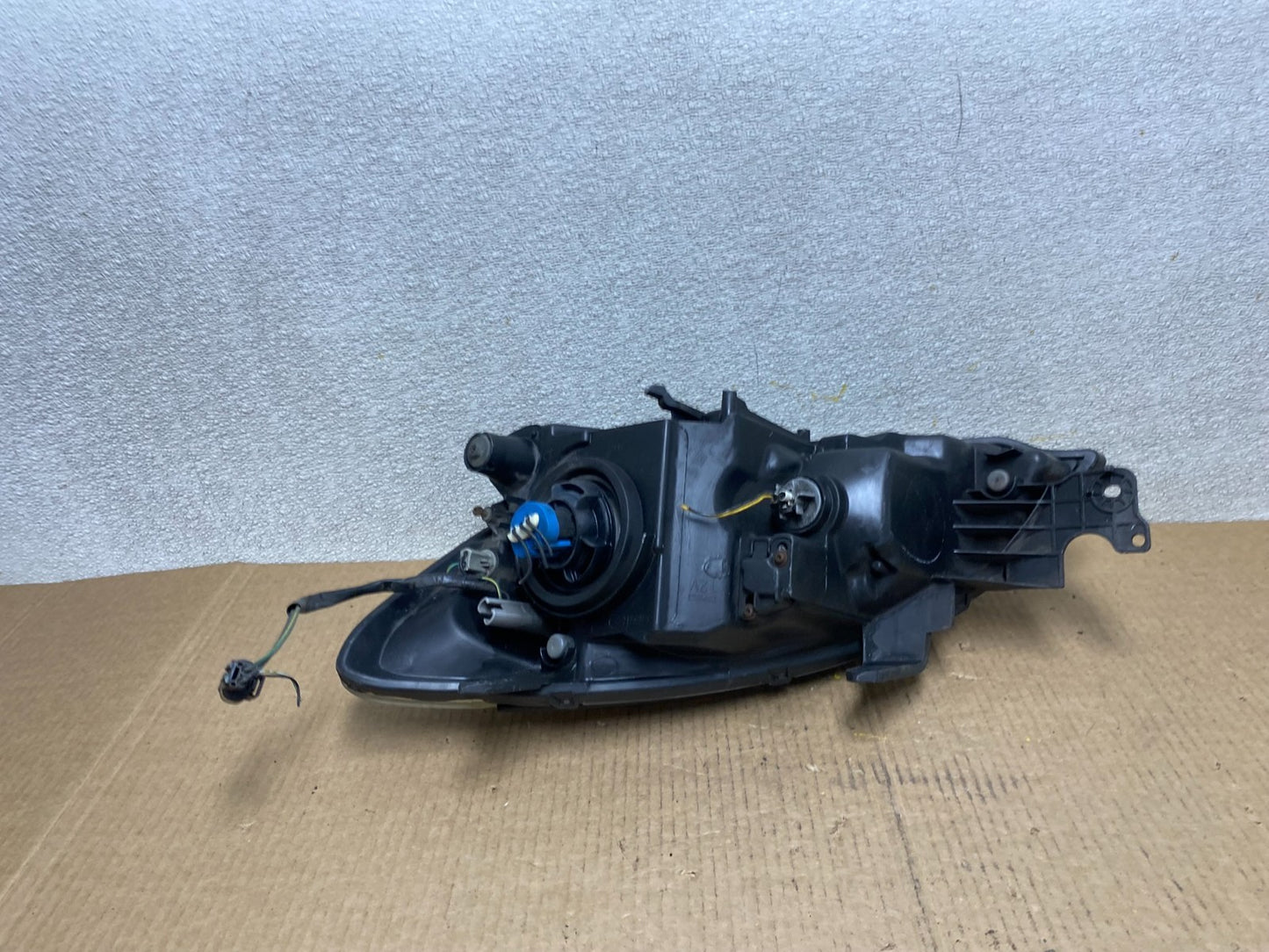 2004-2007 Mitsubishi Lancer Right Passenger Side Headlight Halogen Oem W3845 DG8