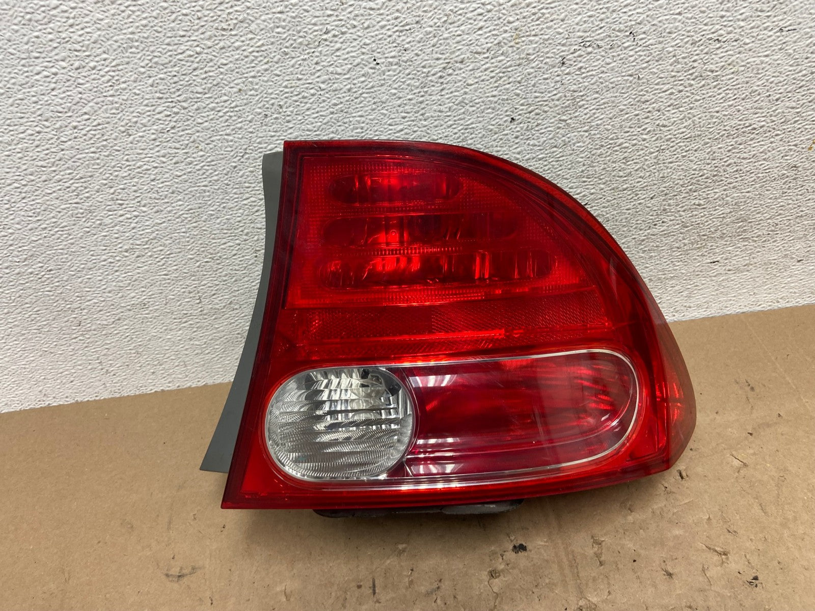 2006 2007 2008 Honda Civic Right Passenger Rh Side Tail Light AE6563 LK0