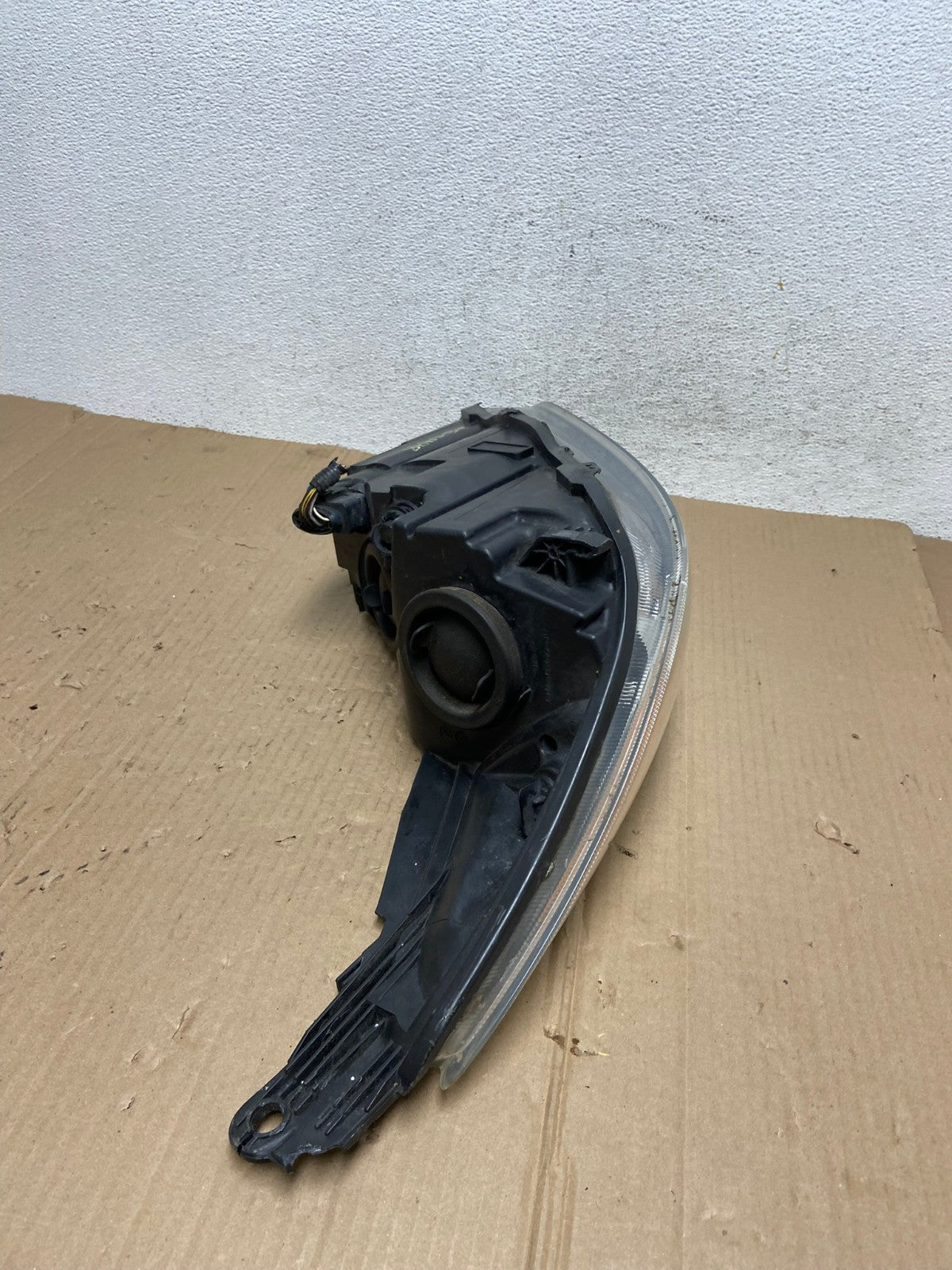 2015 to 2018 Ford Focus Left Driver LH Side Headlight AE8998 LK10