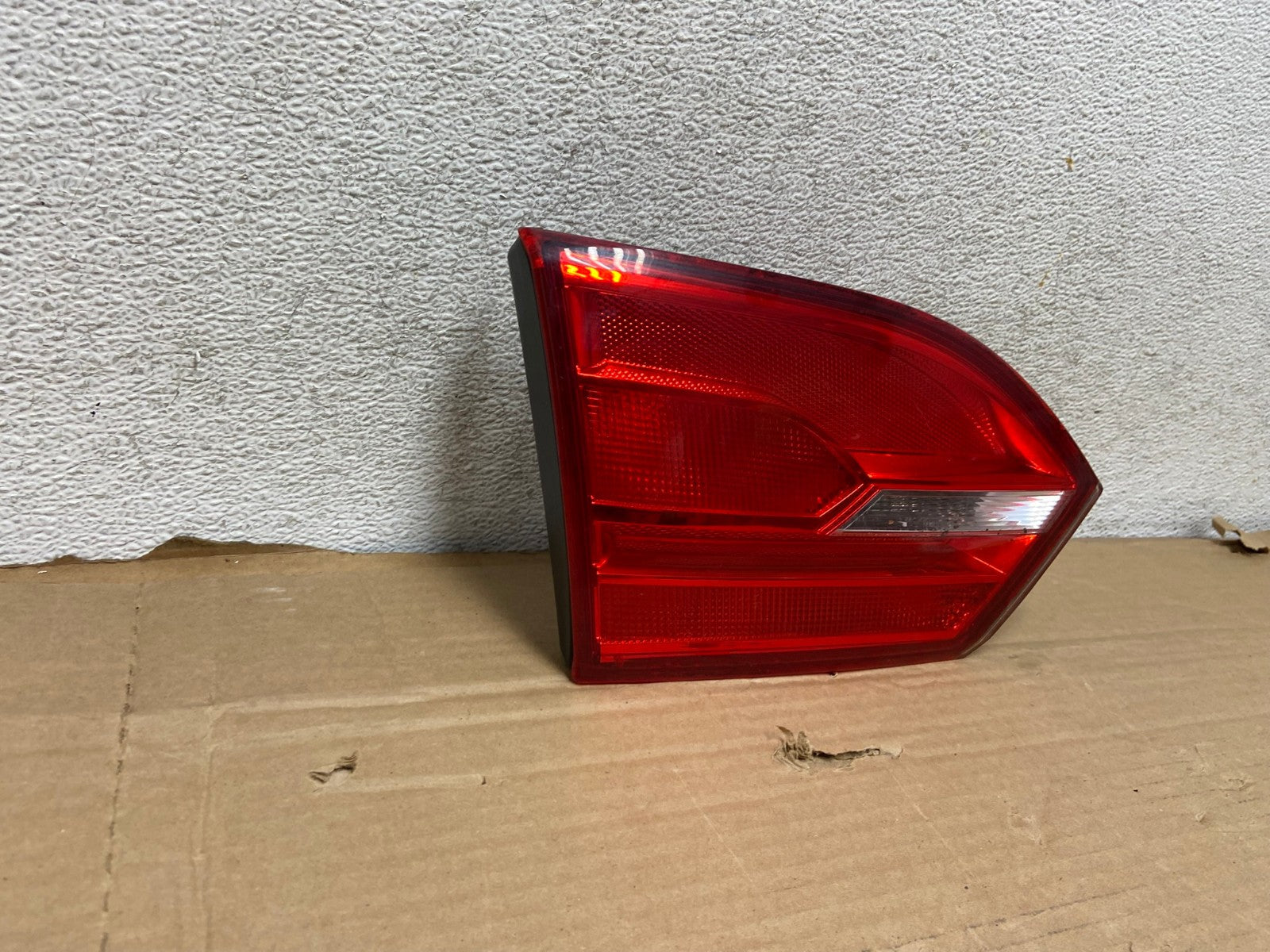 2011-2014 Volkswagen Jetta Left Driver LH Inner Trunk Tail Light AG8130 LK1