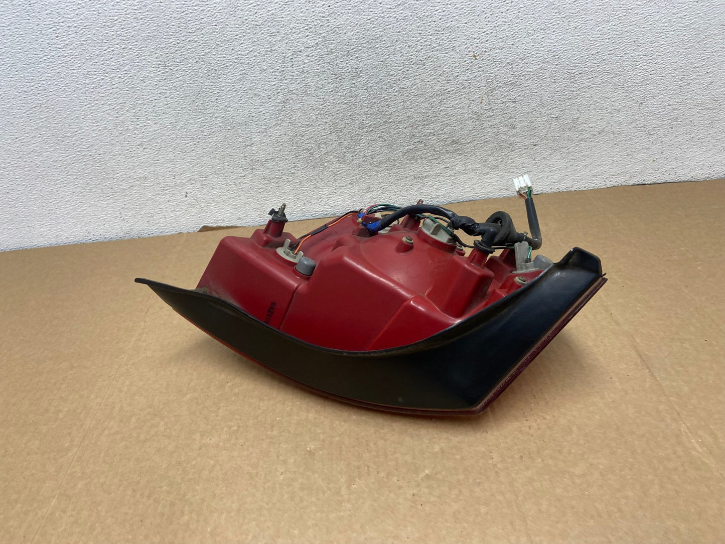 2004 2005 2006 Hyundai Elantra Sedan Right Passenger Tail Light AG1459 LK5