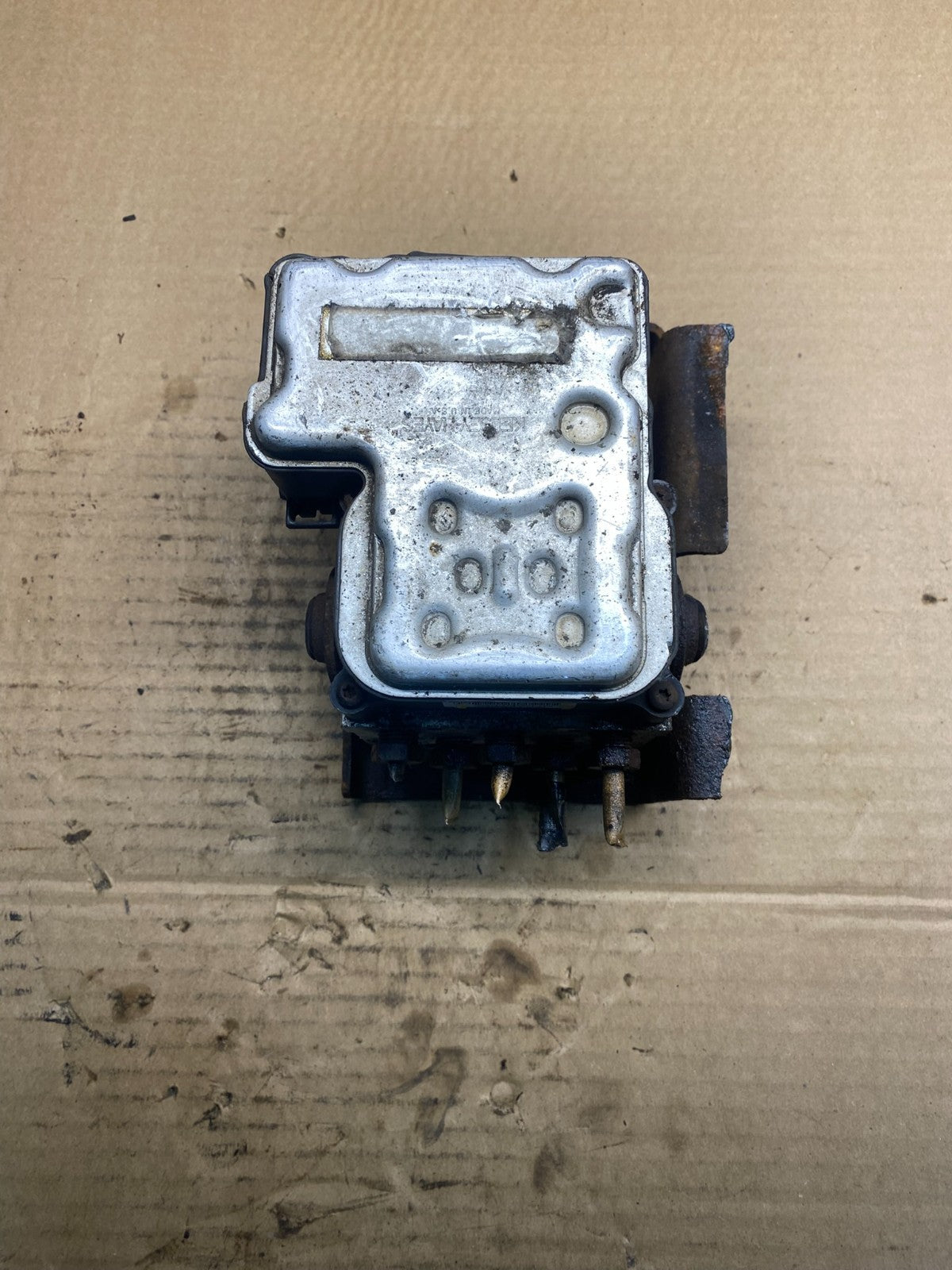 2003 to 2006 Chevrolet Tahoe ABS Pump Anti Lock Module AB7146 DG5