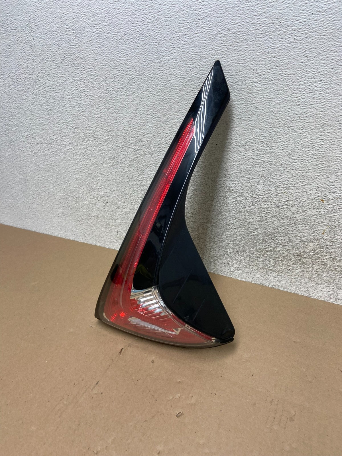 2015 to 2018 Nissan Murano Right Passenger Side Tail Light Inner AG5722 DW1