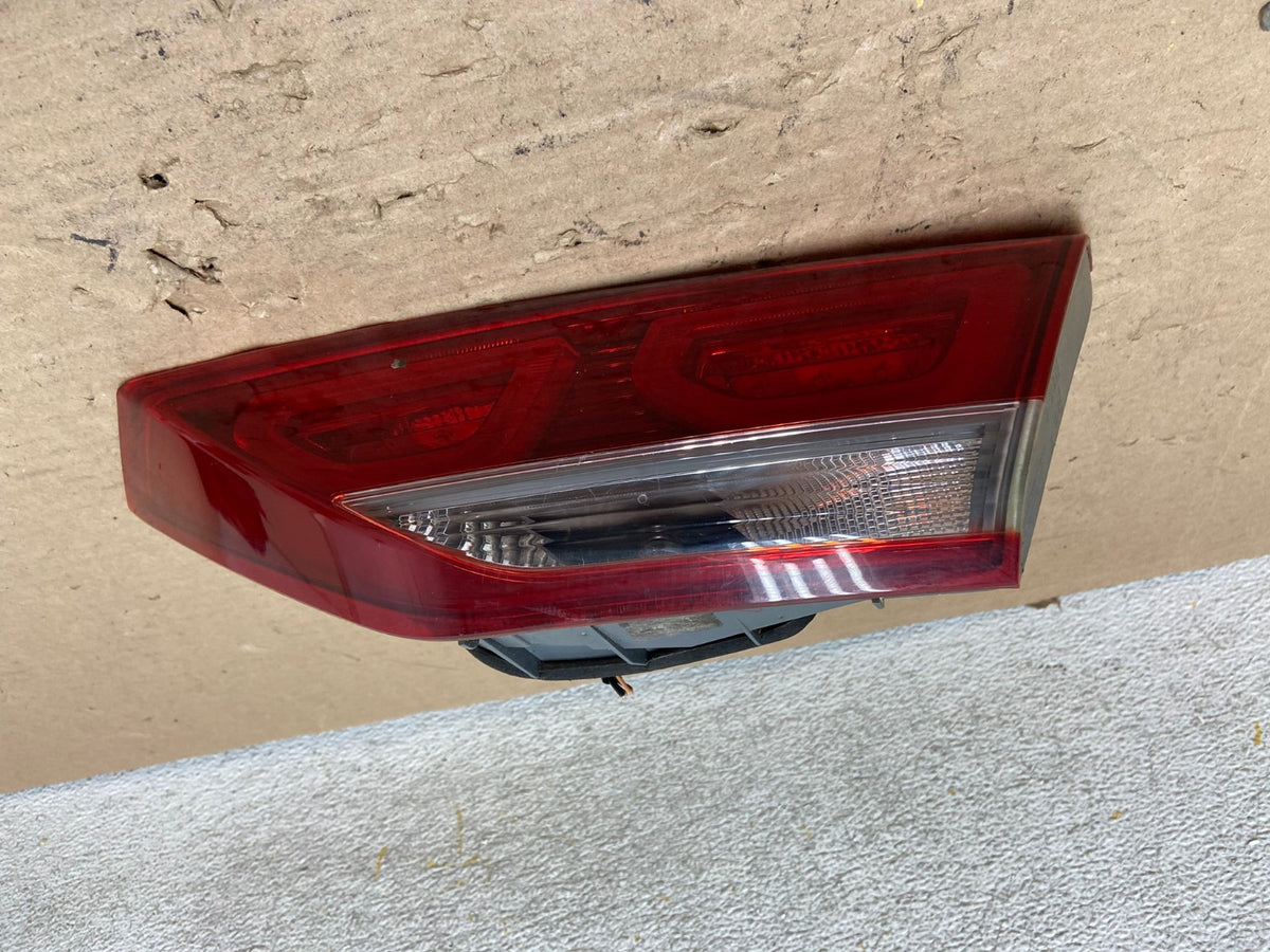 2017-2018 Hyundai Elantra Right Passenger RH Side Inner Tail Light AI1009 LK0