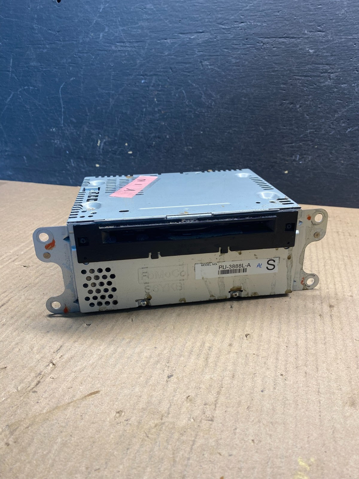 2013 Ford Edge AM/FM Radio Reciever AE6387 DW0
