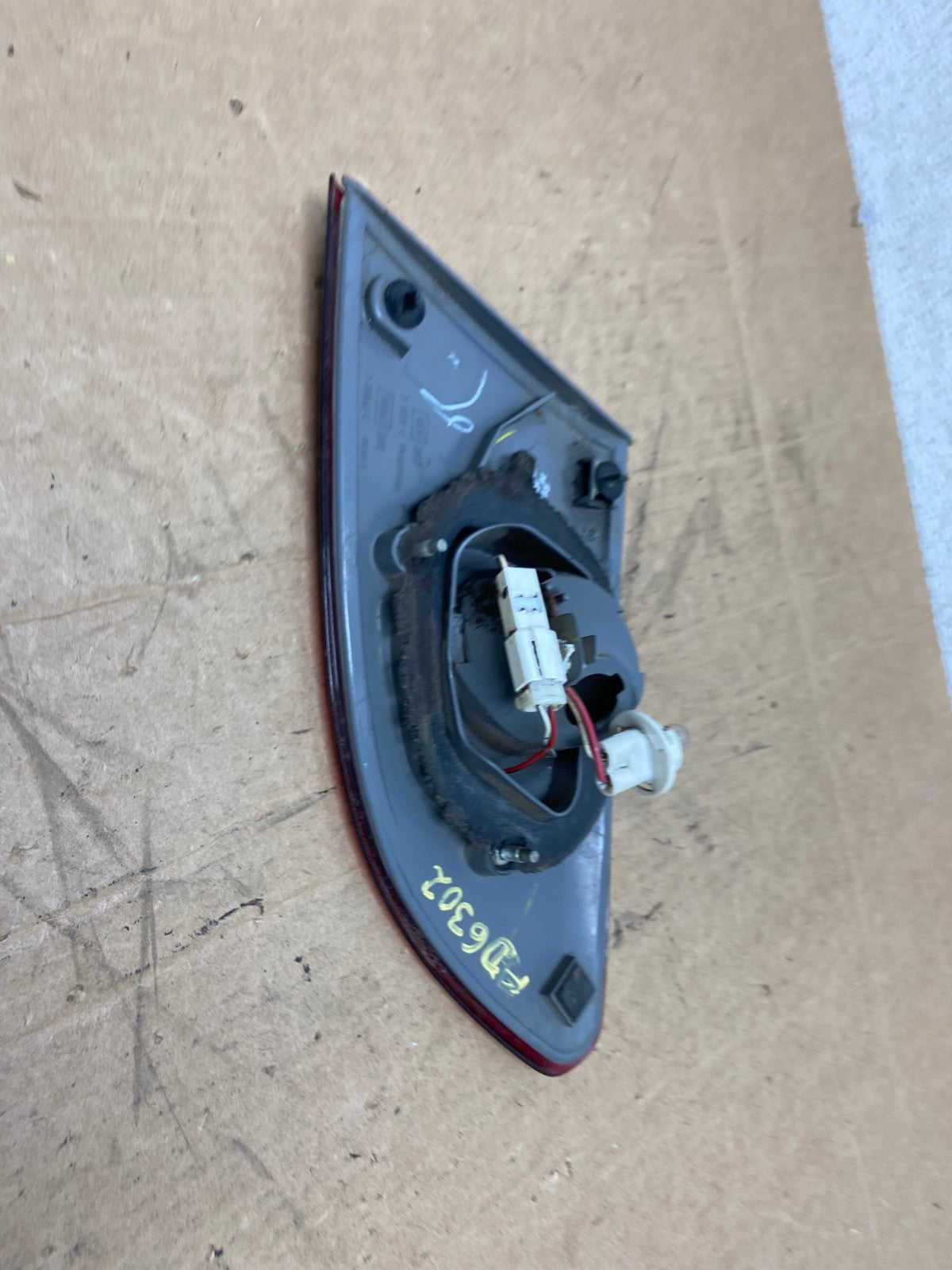 2001 2002 Toyota Corolla Left Driver LH Side Inner Tail light AD6302 LK4
