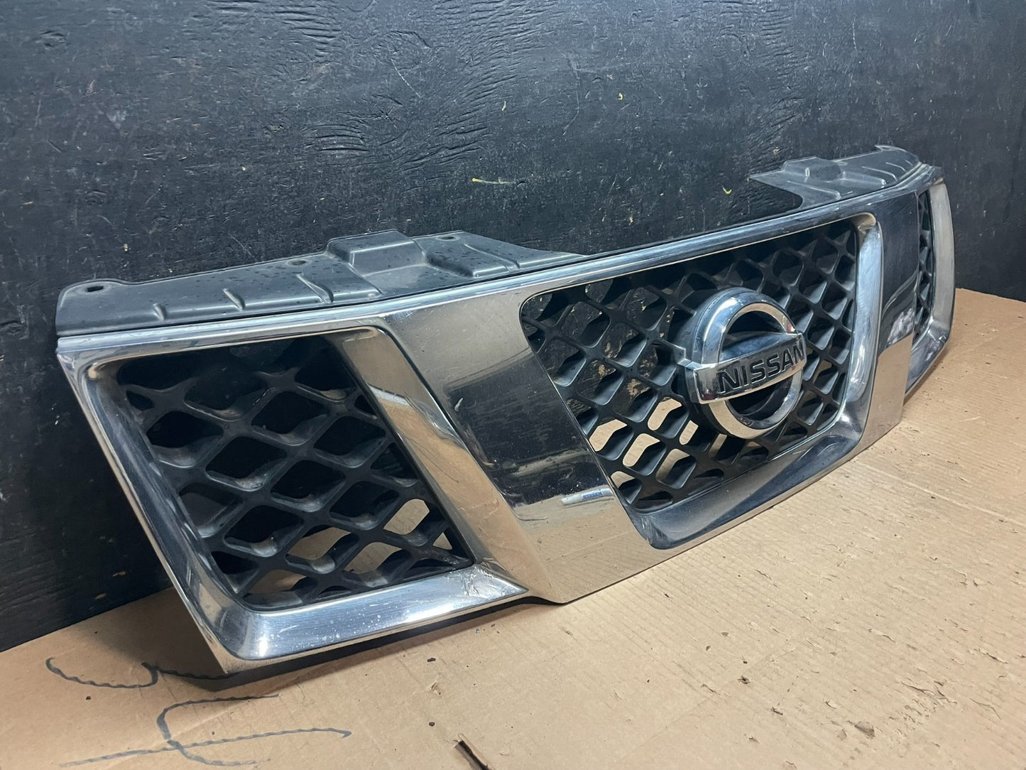 2005 2006 2007 Nissan Pathfinder Chrome Front Upper Grill Grille Oem Y1885 DG2
