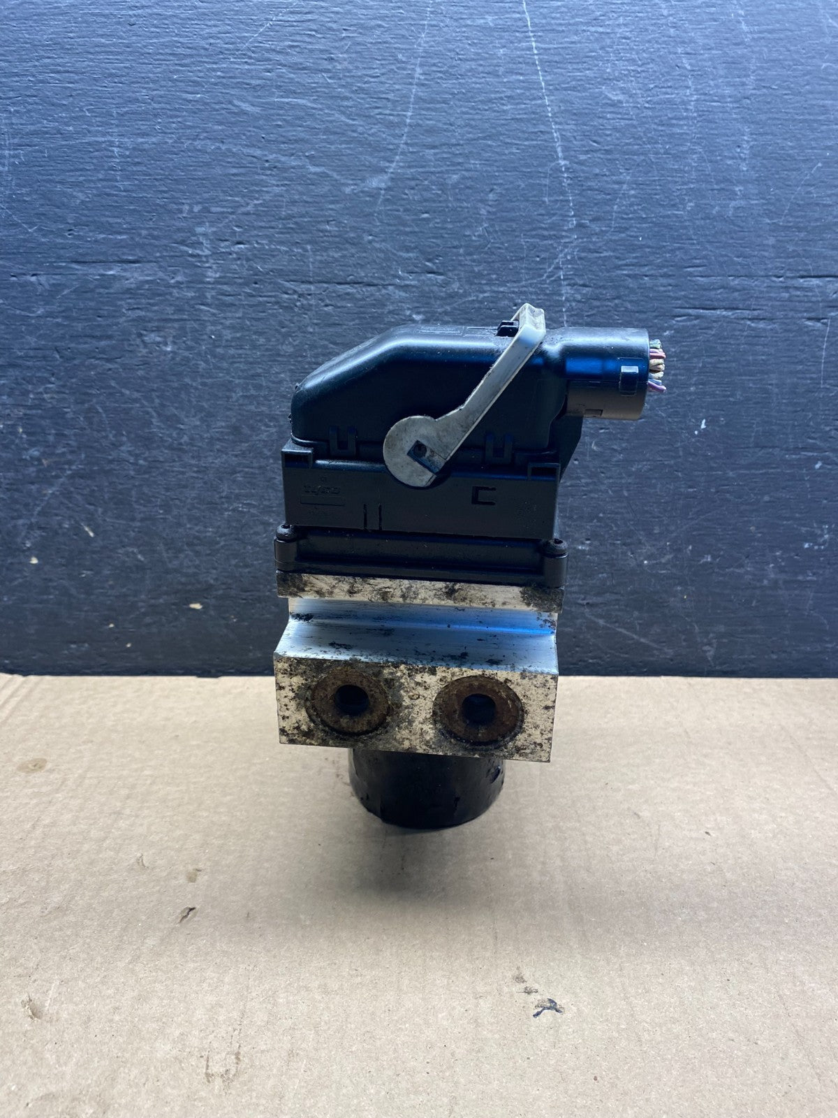 2010 Ford E250 E350 Van ABS Anti Lock Brake Pump Module af8929 DG3