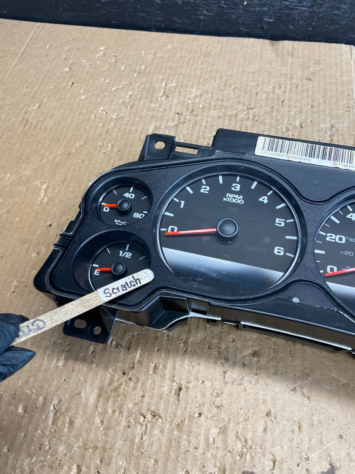 2007 to 2013 Chevrolet Silverado Suburban Cluster Gauge Speedometer AE4201 DG3