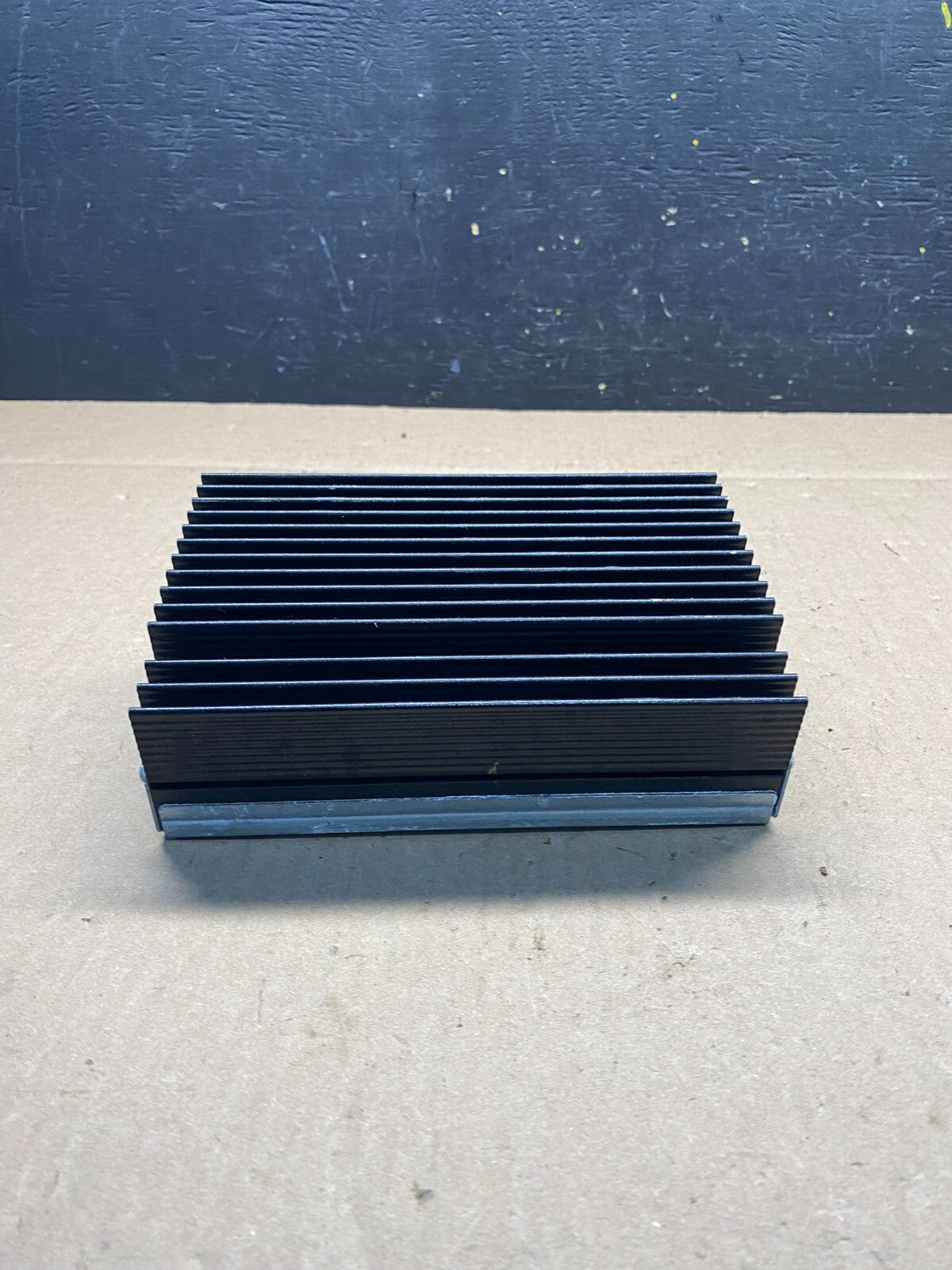 2004-2010 BMW X3 Top HiFi Lear Radio Audio Amplifier Amp P7499 DG1