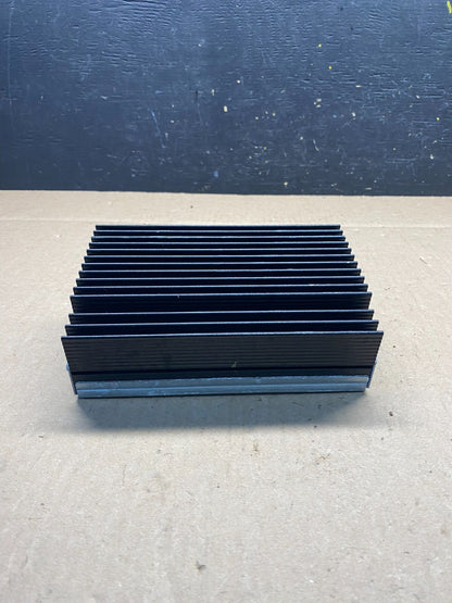 2004-2010 BMW X3 Top HiFi Lear Radio Audio Amplifier Amp P7499 DG1