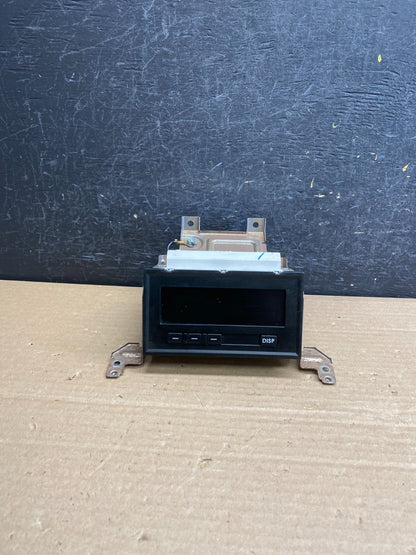 2004-2008 Mitsubishi Endeavor Information Display Screen Monitor Dash AG01080