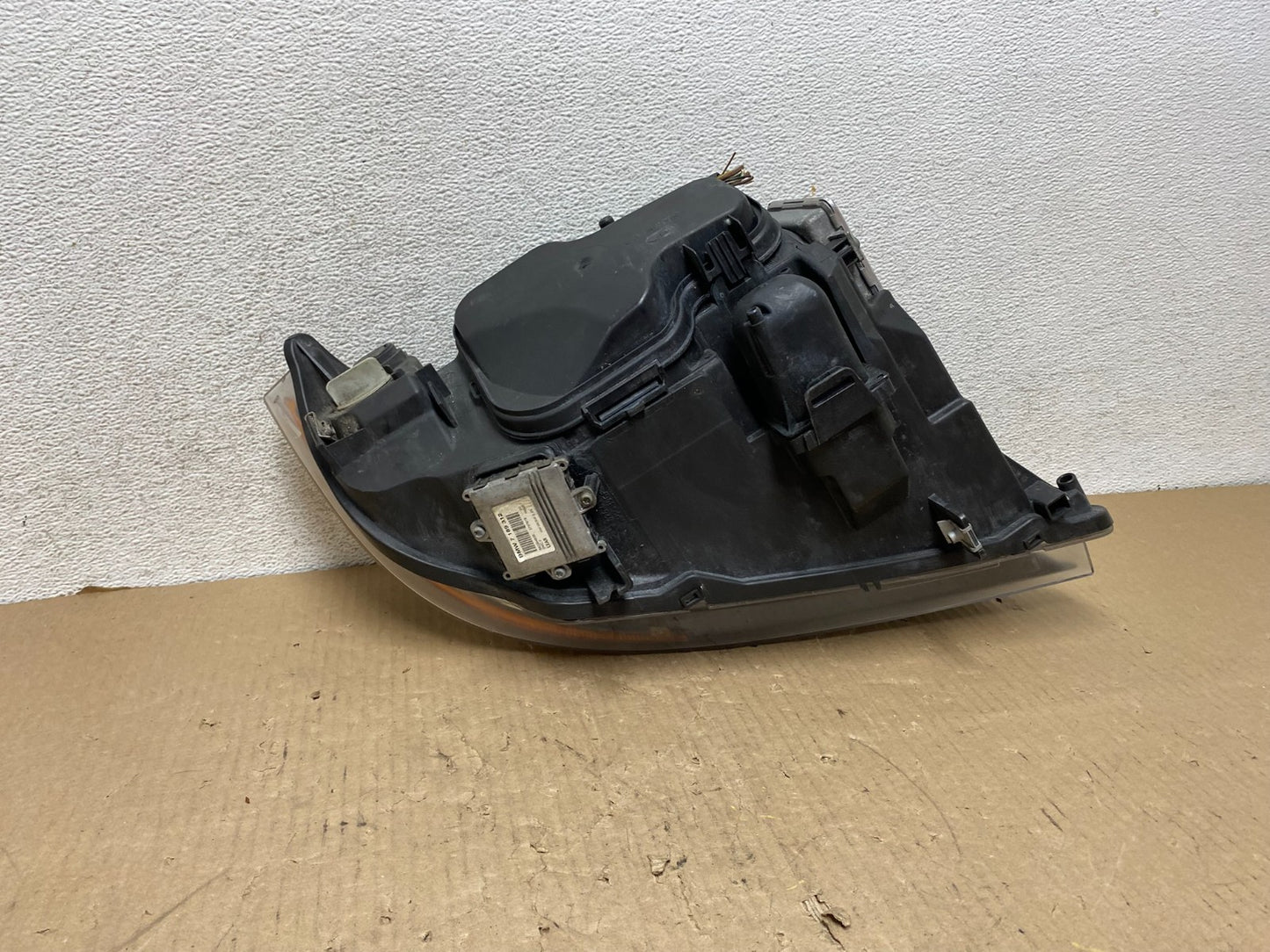2006 to 2008 BMW 3 Series Left Driver LH AFS Xenon HID Headlight AG8060 DW7