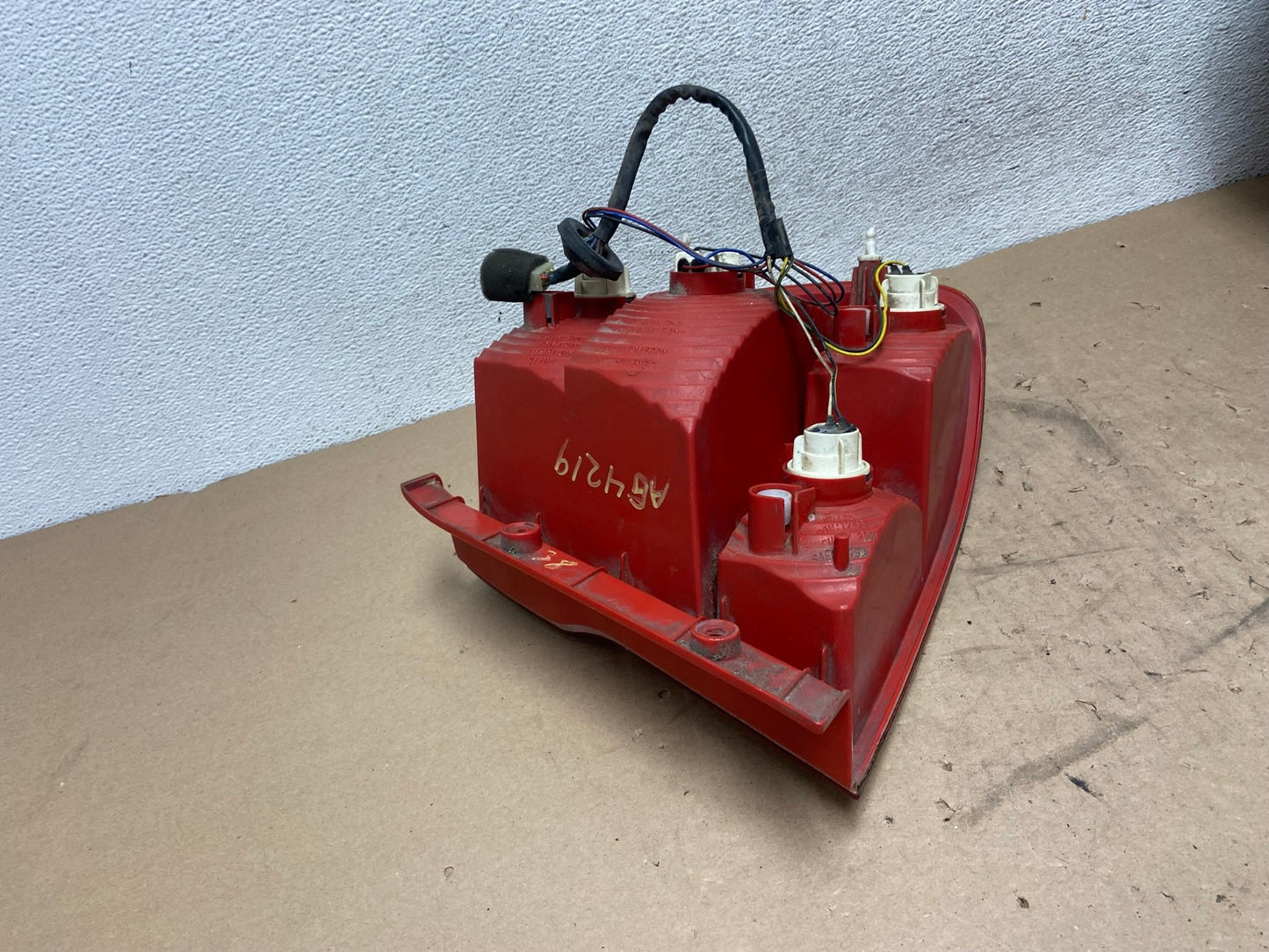 2004 2005 2006 Chevrolet Aveo Sedan Left Driver LH Tail Light AG4219 LK6