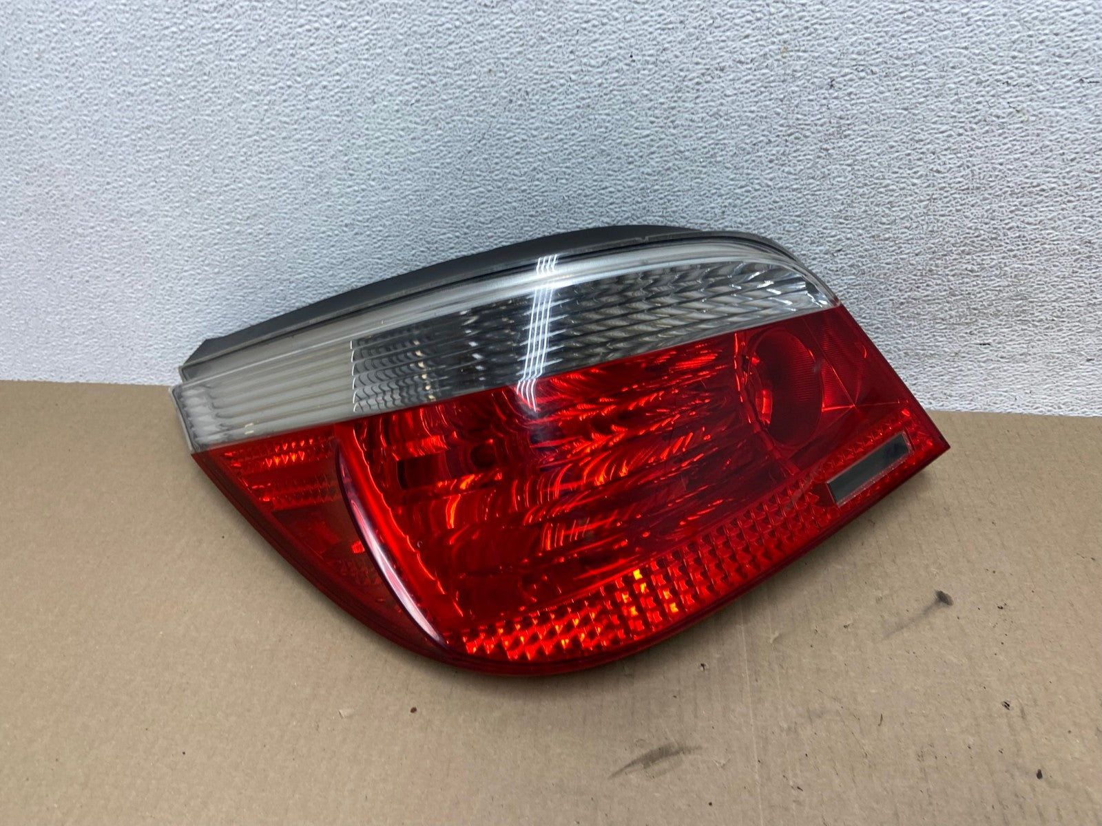 2004 - 2007 BMW 5 Series E60 Left Driver LH Side Tail Light AE6974 LK0